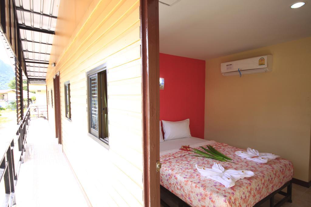 Appartamento Pongpan House Phi Phi Esterno foto