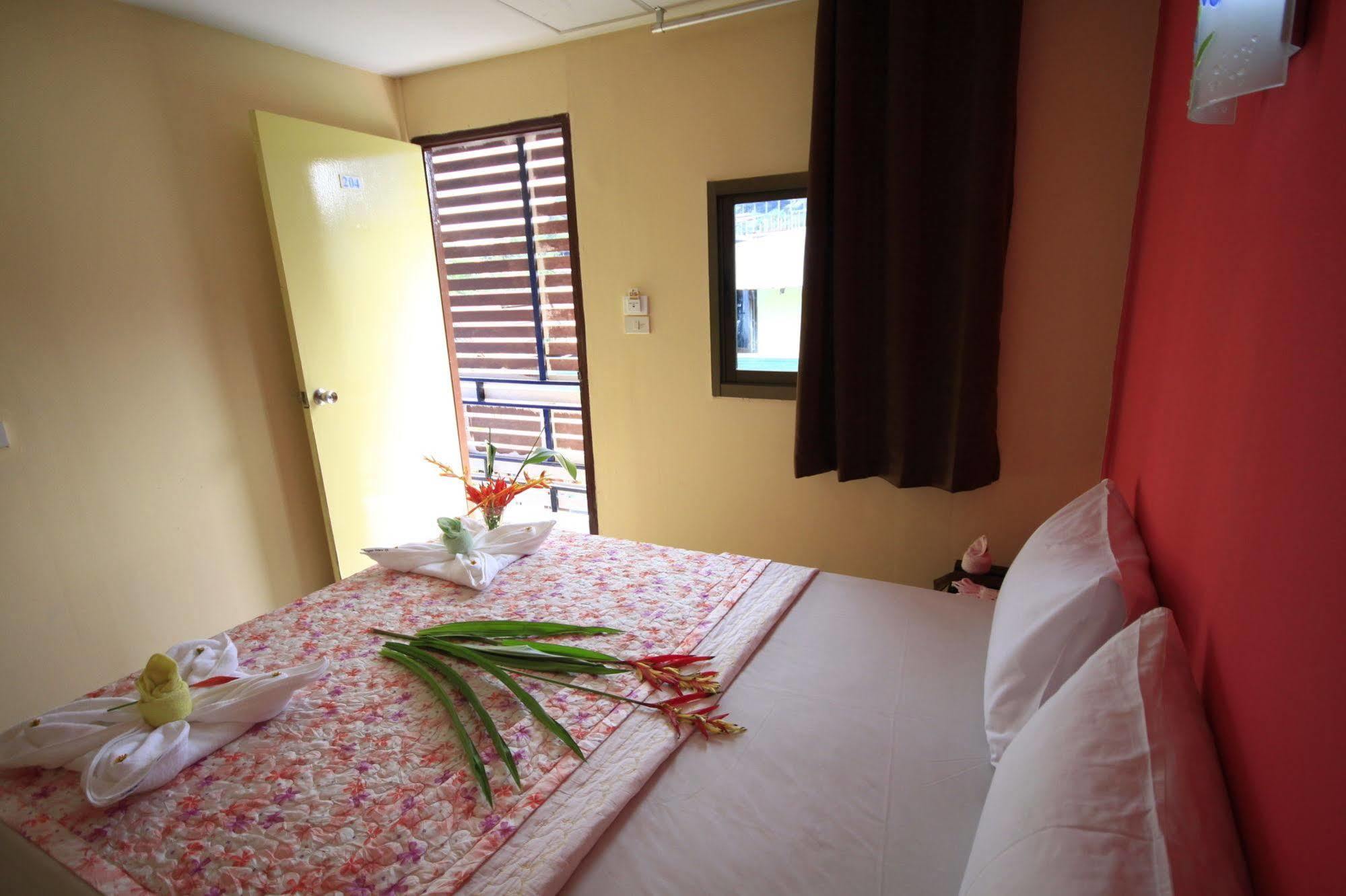 Appartamento Pongpan House Phi Phi Esterno foto