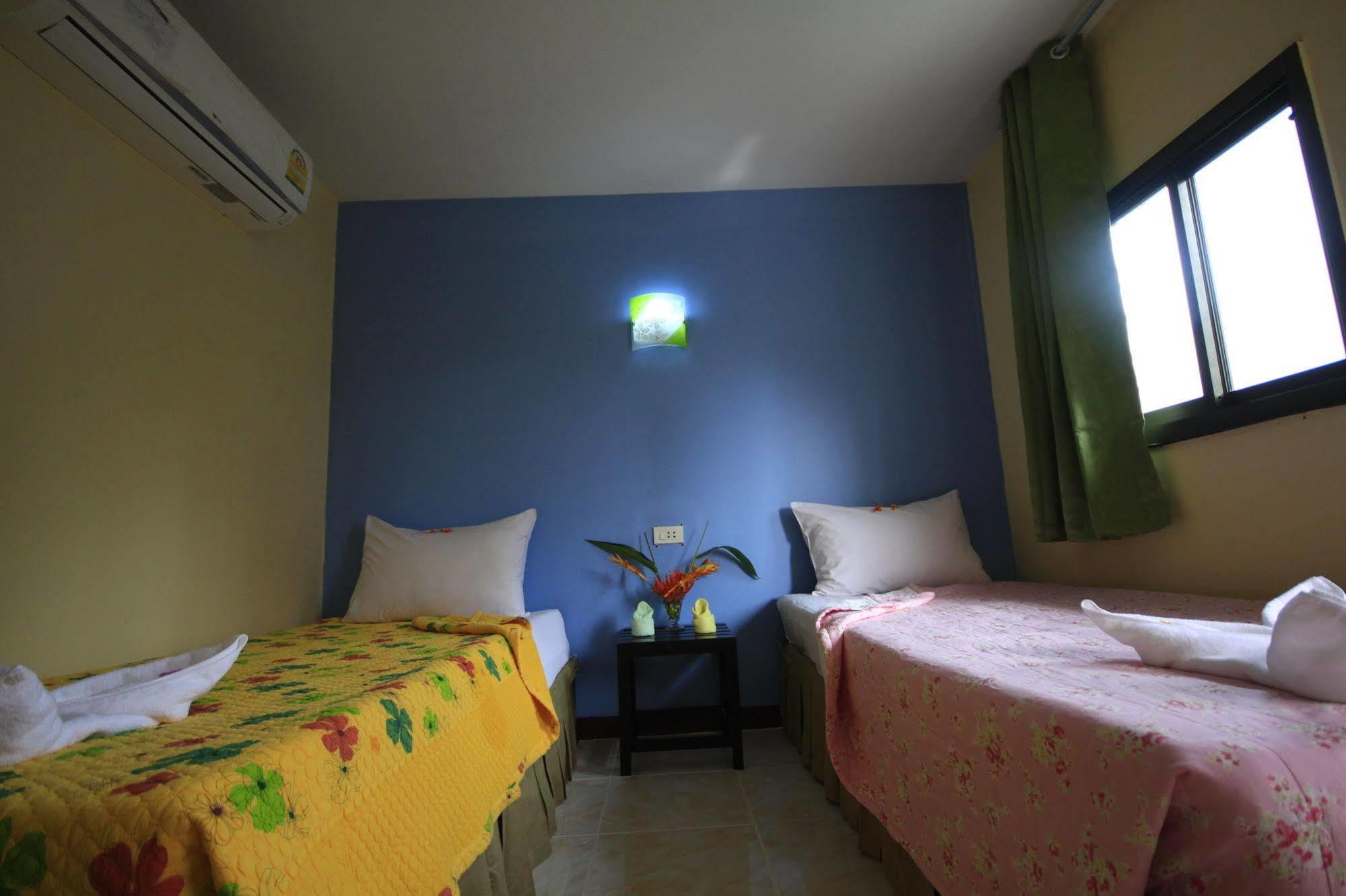 Appartamento Pongpan House Phi Phi Esterno foto
