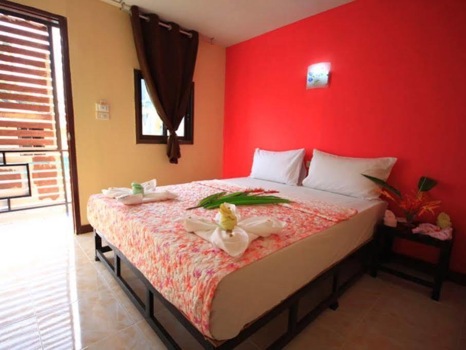 Appartamento Pongpan House Phi Phi Esterno foto